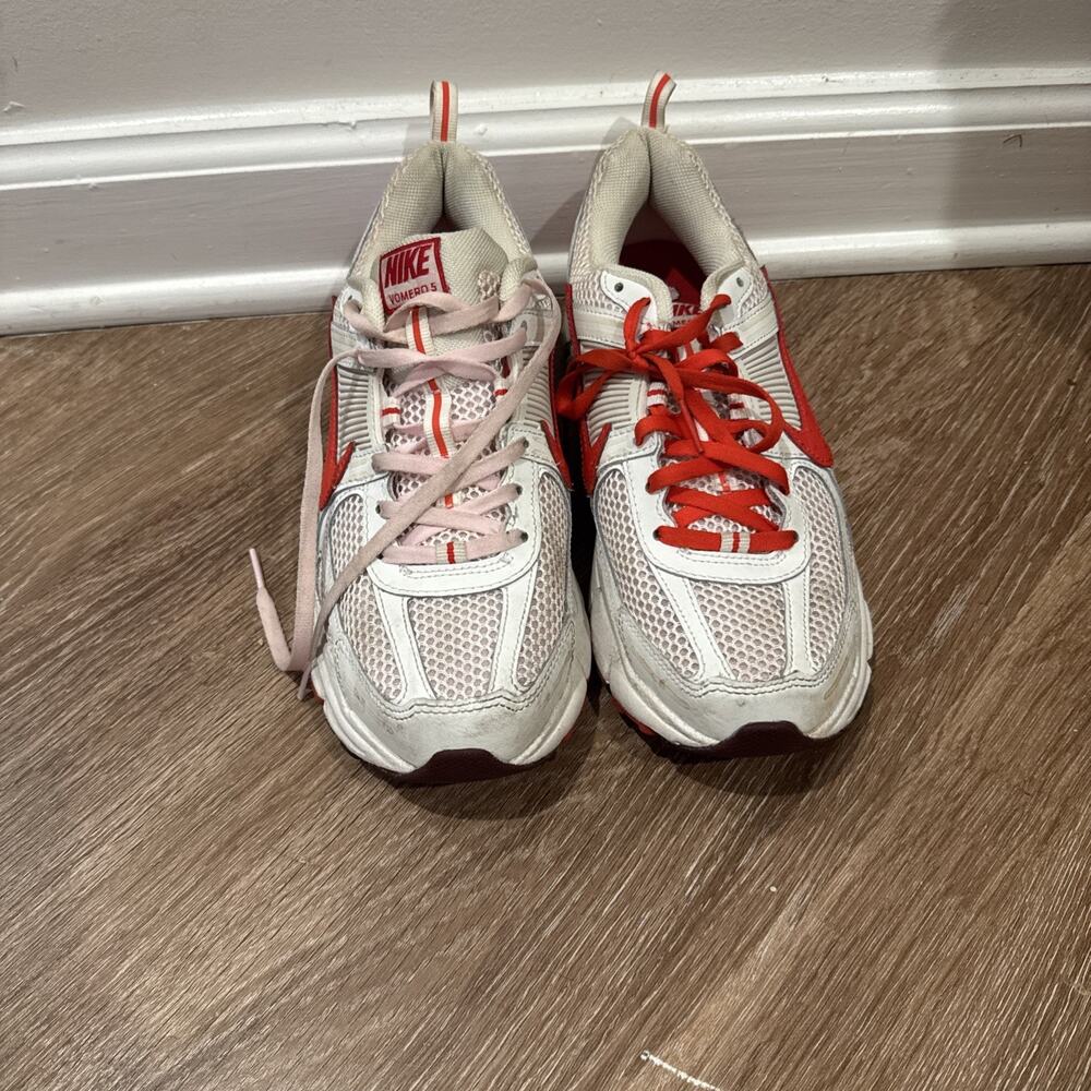 Nike Vomero 5 Boys 3Y Colorblock White/Red/Pink Mesh Running Sneakers NIB